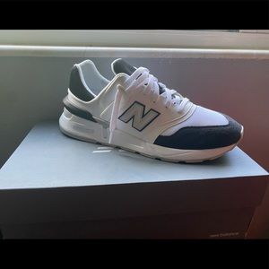 New Balance 997S White Black Barely Worn